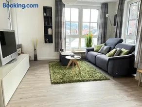 Exklusives Penthouse mit Dachterrasse, hochwertig ausgestatteter Küche mit Dampfgarer, inklusive 2 Stellplätze und Fahrradgarage - Image 3
