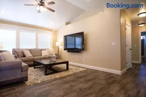 Modern Home with 3-Car Garage & Large Yard - Image 2