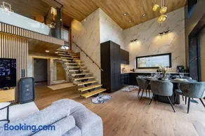 Green Field Villa - Image 2