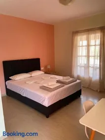 Exclusive Alexandra Apartments - Image 3