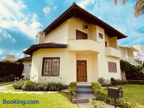 Casa Oásis | Jurerê | 400m do mar | 6 qtos com a/c - Image 2