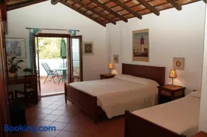 Punto de Vista B&B Makari - Image 2