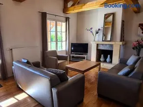 Luxury villa near the cute towns of Sarlat and Rocamadour - Image 2