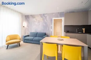 A&G Blue flat - Image 1