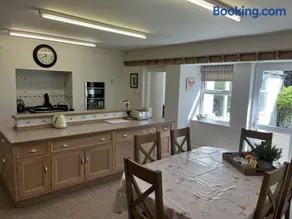 Vicarsford Farmhouse - Image 2