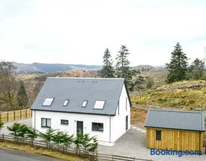 Blackmount House - Image 2