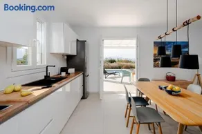 Villa Aura - Beachfront Villa with private pool - Image 3