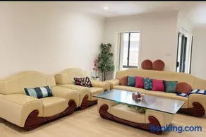 MaraylyaBox hillGables Specious 5Br Sweet House - Image 5