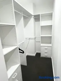 Spacious Queen Room with Attached Bathroom - OR1 - Image 1