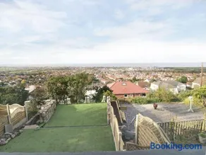 Hillside Cottage - Image 3