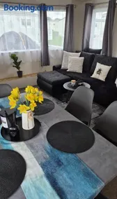 HolidayLet 24 Bude Newperran Holiday Park - Image 3
