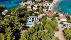 Seaside villa at Prizba - Image 2
