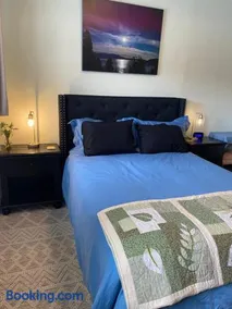 Lake Room - Image 4