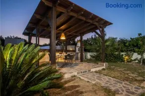 Villa Verona Pool - Image 4