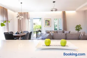 Sofias & Rolandos Luxury home - Image 4