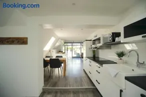 Ferienhaus ‚Sünnhus‘ am Wittensee – ruhiger Rückzugsort im Grünen - Image 2