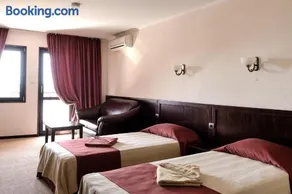 House Diona - Image 4