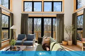 2 Living Areas Hot Tub Fire Pits Deck & More - Image 1