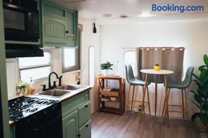 Sunrise Serenity RV - Panoramic Views - Image 4