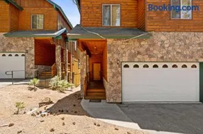 Sierra Pines- Family friendly Game Room & Fire Pit - Image 2