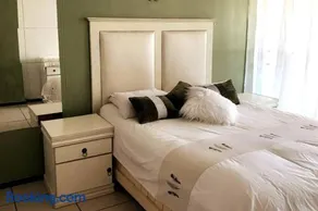 Modern style Apartment in Pretoria-Central - Image 3