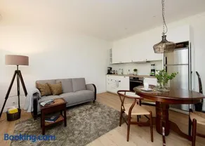 Sea View Studio Apartments by the Beach - Image 2