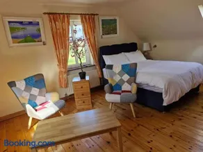 Villa Rose - Sleeps 2 & Stunning Seaside Views - Image 5