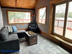 Lakeside Retreat - HOT TUB, Swimming, Boats - Image 3