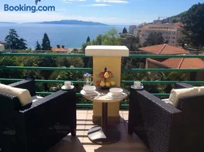 Penthouse And Piano Nobile PRKG WiFi Garden Near Beach Away From Roads - Image 3