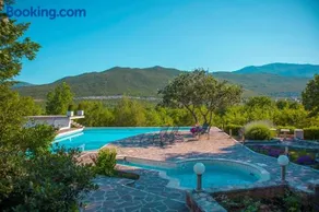 Holiday House Ma & Ma with Pool Parking High Speed Internet Bbq... - Image 1
