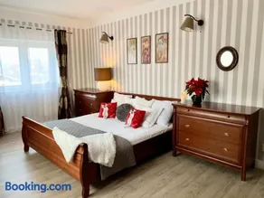 LAS SŁUPSKI PREMIUM LOVE APARTAMENT A5 - - Wifi Netflix Smart TV50 - - salon - - sypialnia - - pełna kuchnia - - salon kąpielowy z TV i dwuosobowa wanna - - wysoka jakość za niską cenę - - zapraszamy - Image 2