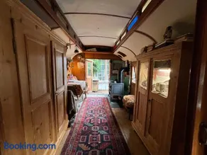 Historischer Zirkuswagen mit Outdoor-Küche und orientalischem Bad - Image 3