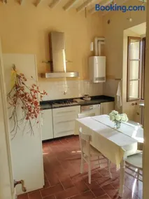 Lauretta - Image 5
