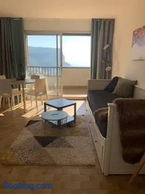 Studio rénové avec vue magique - Image 2
