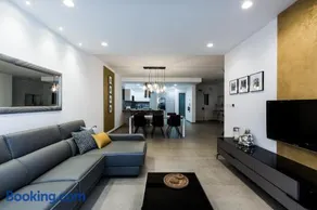 Ta Martin, Flat 2 - Image 5