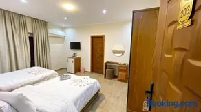 Pyramids Hotel - Image 5