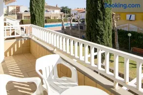 Apartament Sol 404 Sistach Rentals - Image 3