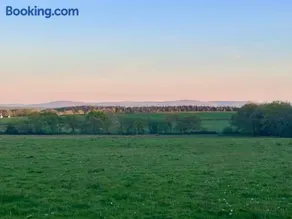 Cranford Oak Farm Campsite - Image 2