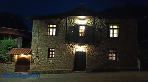 Lithia s Stonehouse. Το πέτρινο στη Λιθιά - Καστοριά - Image 1
