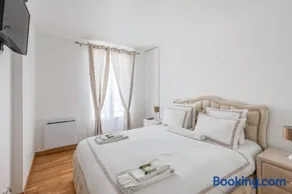 Cour royal apartment near Disneyland BMYGUEST - Image 2