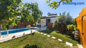 Uzumlu Village 1 Bedroom Villa with Private Garden and Pool - Image 2