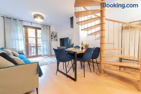 LOIRA CASA SANCHINES: Cálido dúplex en Benasque - Image 1