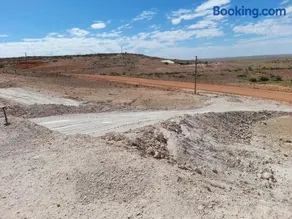 Pop’n’nin Dugout Accommodation at Coober Pedy Views - Image 4