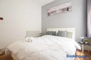 Seafront Flat in Brighton Marine Parade - Image 2