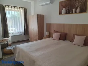 Vár-Lak Vendégház - Image 3