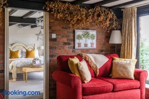 Hill House Farm Cottages - Image 3