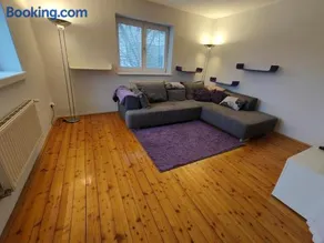 Gemütliches Haus mit schönem Garten - Image 1
