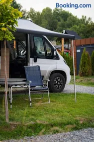Slow Camp pod Bieniatka - namioty & Camper Park - Image 2