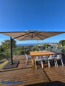 BluEscape I Elevated Sea Views - Image 3