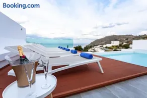Luxury Sunrise White Villa - Image 5